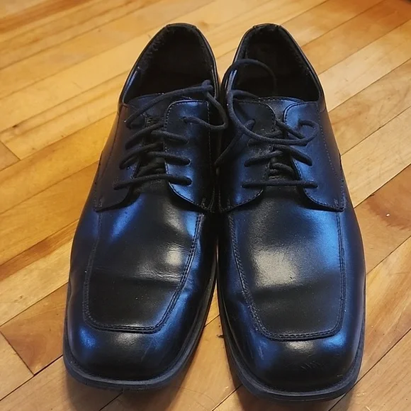 Skechers | Shoes | Mens Sketchers Dress Shoes Size 2 Decent  display picture 2